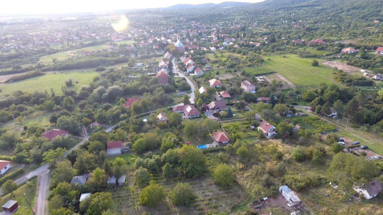 Cseresznyevirag Vendeghazak Kovagoszolos Exteriér fotografie